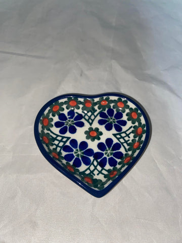 Primrose Sm. Heart Dish - Shape B64 - Pattern Primrose (854A)