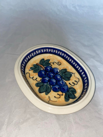 Grape Md. Oval Dish - Pattern Grape