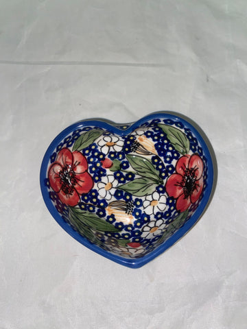 Isabel Mini Heart Bowl - Shape M-187 - Pattern Isabel