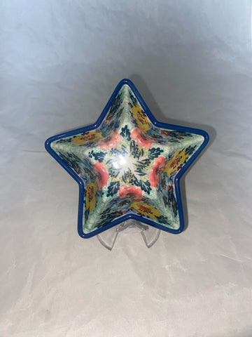 Elizabeth Star Bowl - Shape M-046 - Pattern Elizabeth