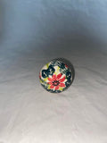 Poinsette Round Wine Stopper - Pattern Poinsette