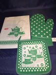 Polish Linen 3-Pc Kitchen Tea Towel, Oven Mitt and Pot Holder - Green Dots
