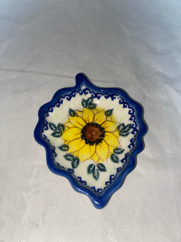 Sunflower Lg. Leaf Dish - Pattern Sunflower