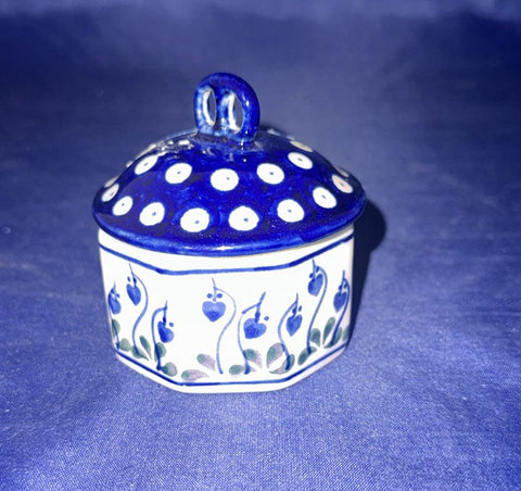 Bleeding Heart Mini Trinket Box - Shape: 110 - Pattern: Bleeding Heart (377o)