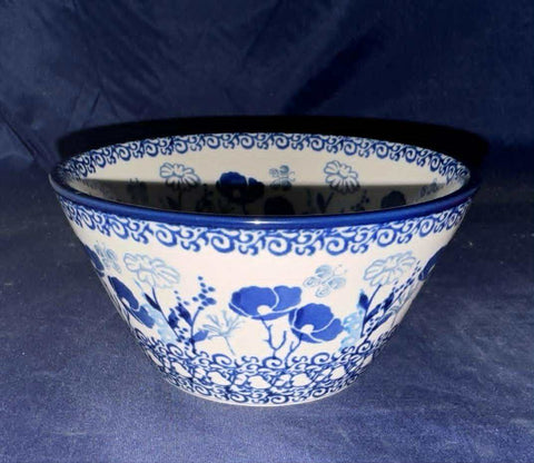 Ceramika Artystyczna Blue Poppy with Butterfly Medium Straight Bowl - Shape: E96 - Pattern: Blue Poppy with Butterflies (2902X)