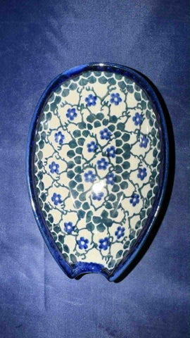 Ceramika Artystyczna Green Lattice with Blue Daisy Spoon Rest - Shape: 381 - Pattern: Green Lattice with Blue Daisy