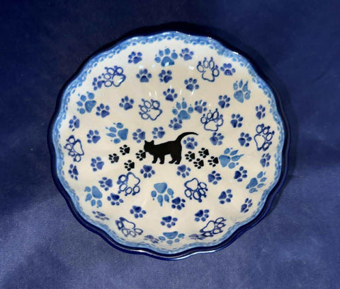 Ceramika Artystyczna - Kitty Boo Boo Small Scalloped Bowl - Shape: 023 - Pattern: Kitty Boo Boo (1771X)