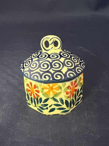 Marigold Mini Trinket Box - Shape: P-106 - Pattern: Marigold (JS14)