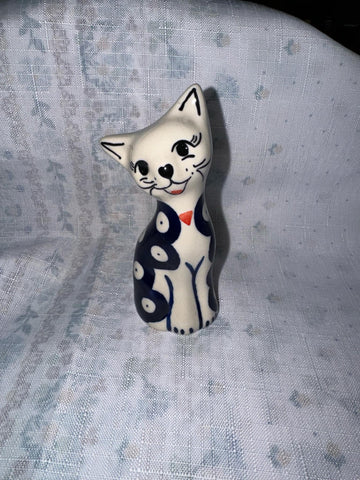 Heart Cat Figurine - Pattern Heart