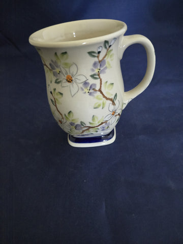 Kaola 10 oz Pedestal Mug - White Floral - Unikat