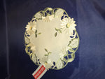 German Linen - Field of Daisies - Daisy - 12 Inch Round